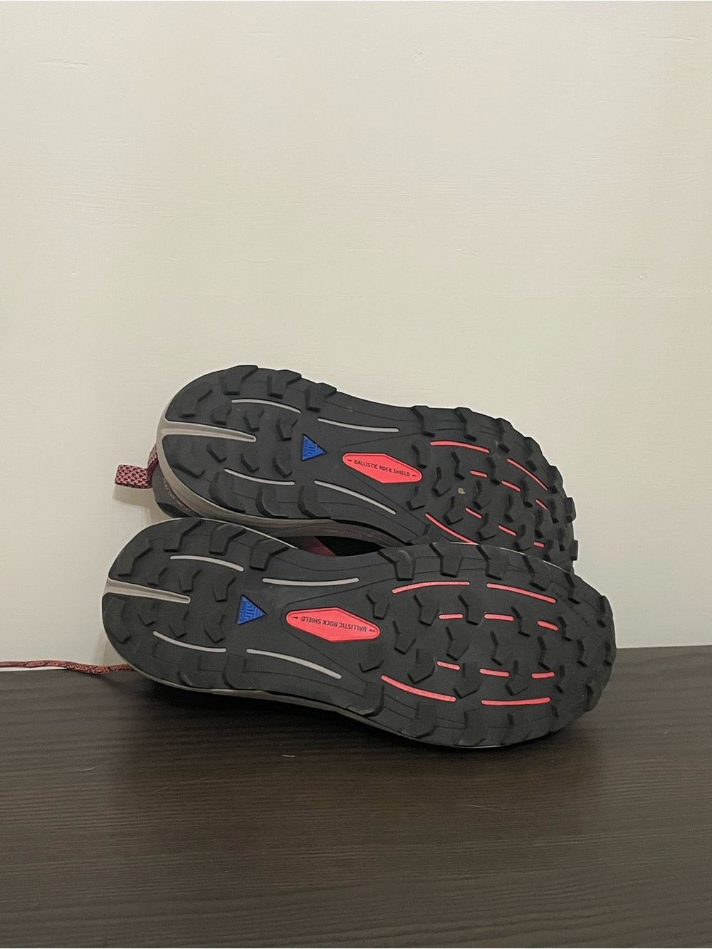 Brooks Women's Cascadia 16 GTX Trail Running Shoe - Picture 7 of 7